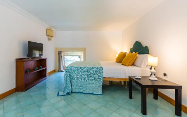 Calascione Seaview Apartment by Wonderful Italy