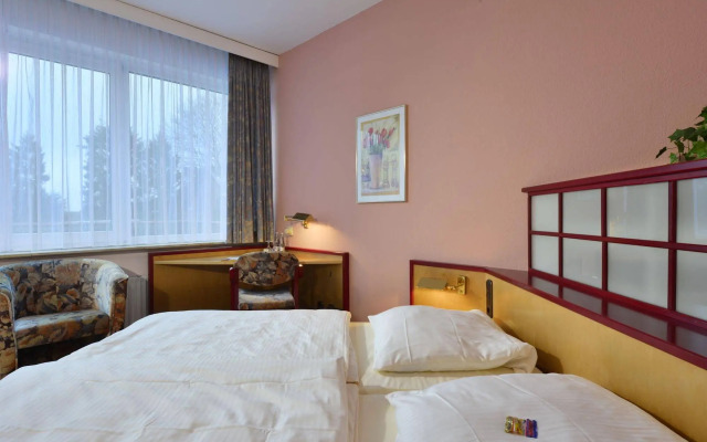 Greenline Hotel Holst