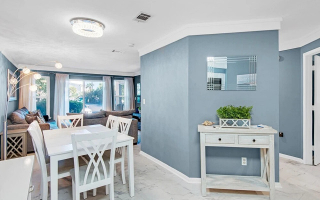 Poolside Villas #104