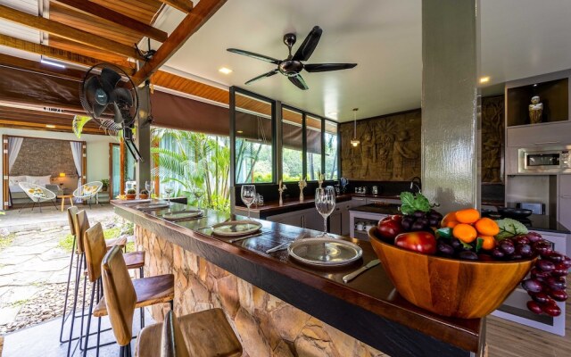 Secluded Oasis for Family - BM5