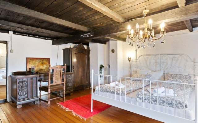 Traditional Holiday Home in Zagreb with Garden