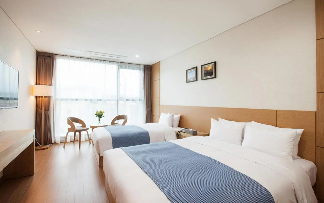 You Us Hotel