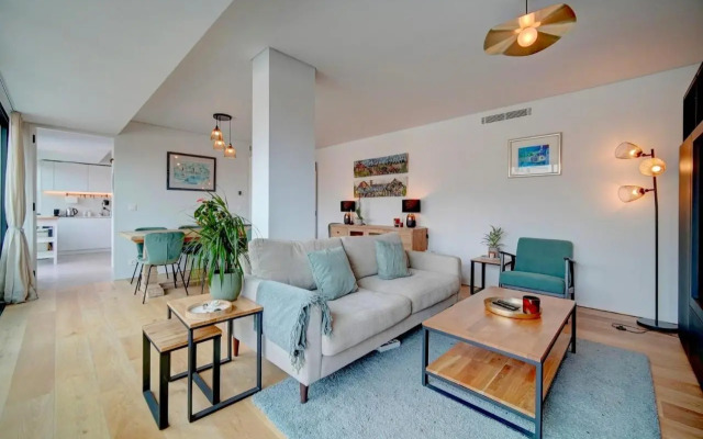 Mirabilis Apartments - LX Living