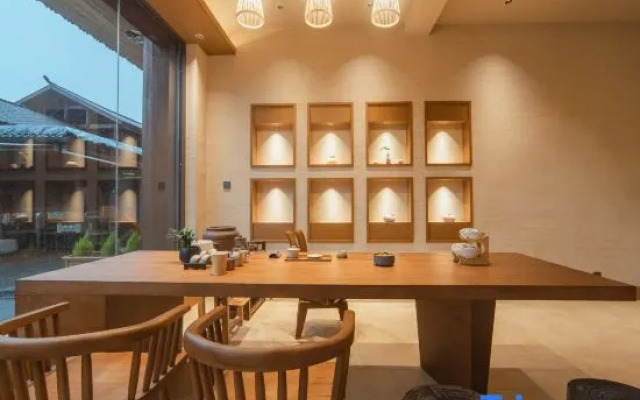 Shanyashan · Walnut Space Designer Aesthetic Homestay (Libo Xiaoqikong Dongmen Branch)