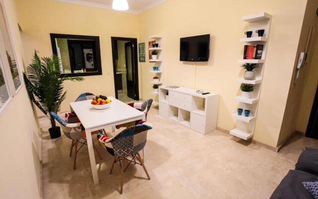 Carretería Center Apartments