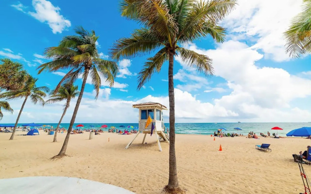 Chic Villa/5 Min to Beach/Pool/Top Location