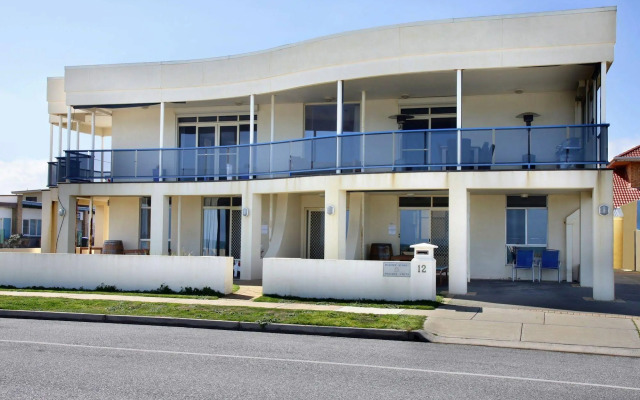 Seaview Sunset Holiday Apartments
