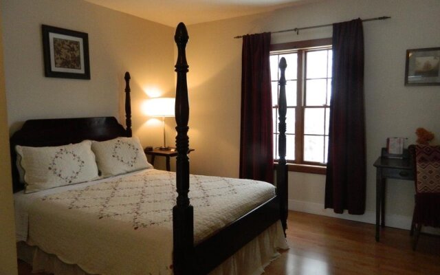 1854, The Maplegrove Inn