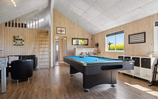 16 Person Holiday Home in Bogense