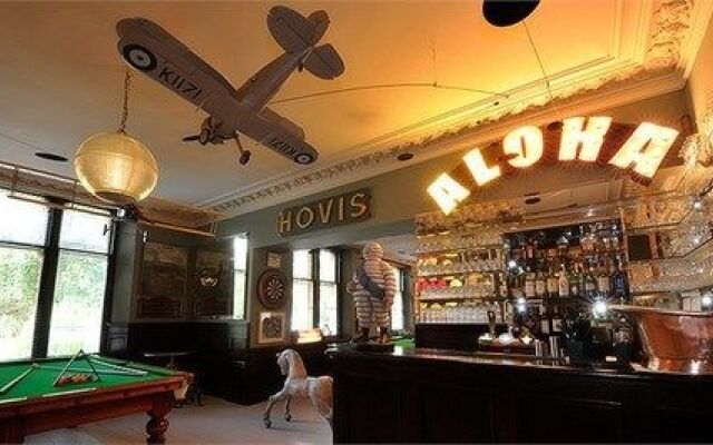 Rudloe Arms Hotel