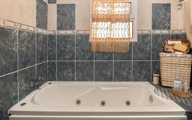 Paradise House Calheta