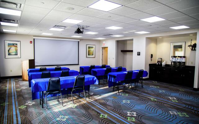 Hampton Inn & Suites Sharon, PA