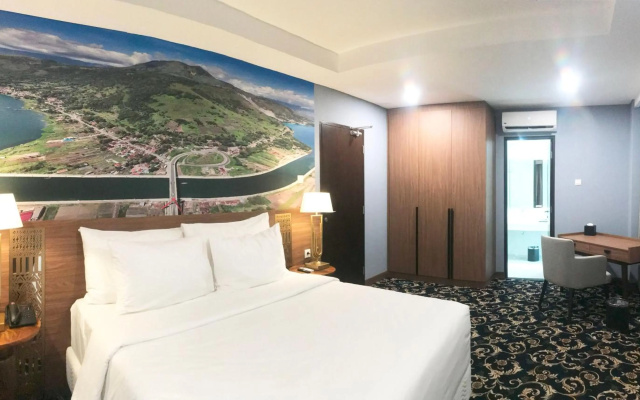 Labersa Hotel & Convention Center Samosir – Guest Rooms – Simarmata