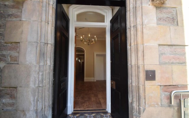 Rosedene Highland House - Emperor Apartment 1