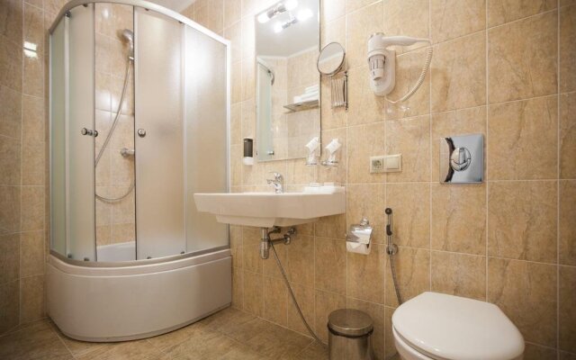 AMAKS Krasnaya Pakhra Resort