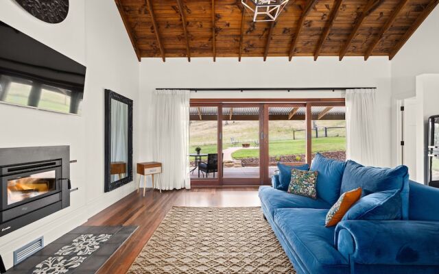 Grandview Accommodation - Hideaway Huts