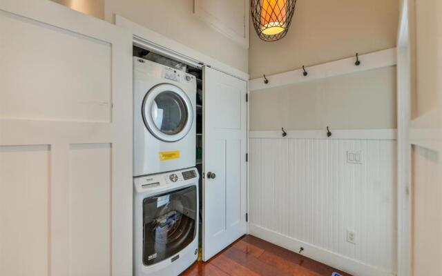 Captiva Hide A Way 2B