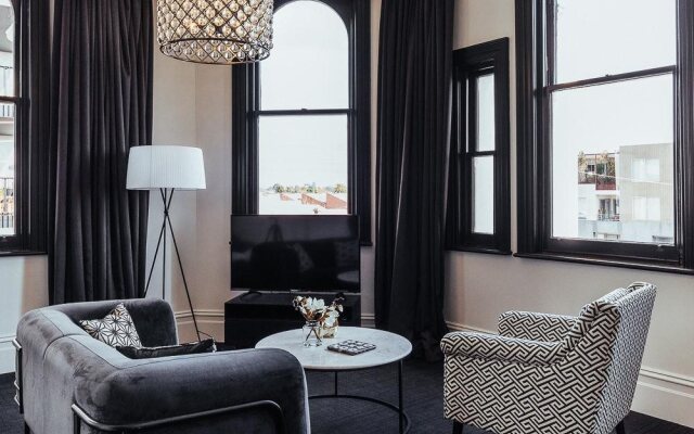 East Brunswick Hotel