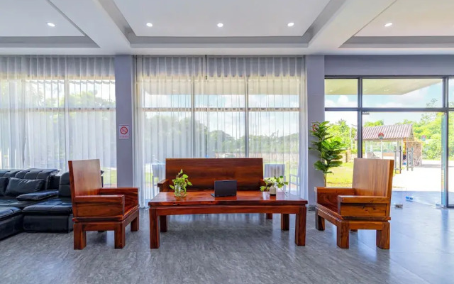 Lisha Grand Hotel C Vangvieng