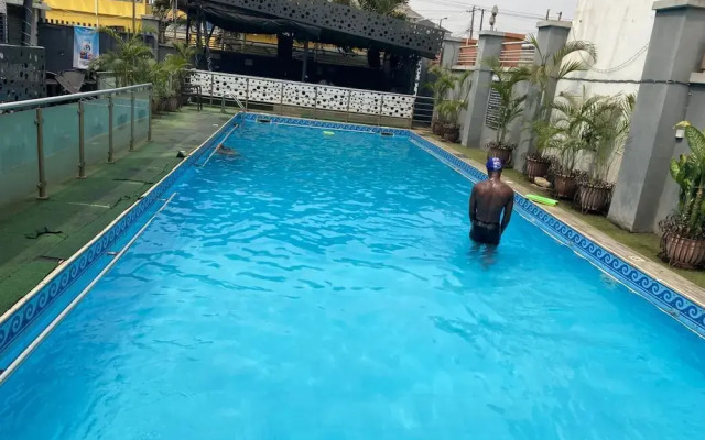 Aotel Hotels & Suites (Ojota)