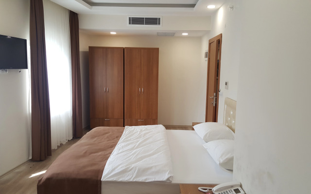 Sanli Hotel Blue
