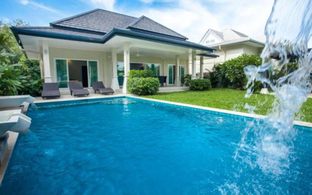 Victoria Villa by Jetta