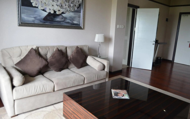 Sutan Raja Hotel And Convention Centre