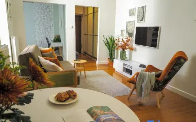 High quality close to Old Town + huge shower + PS4