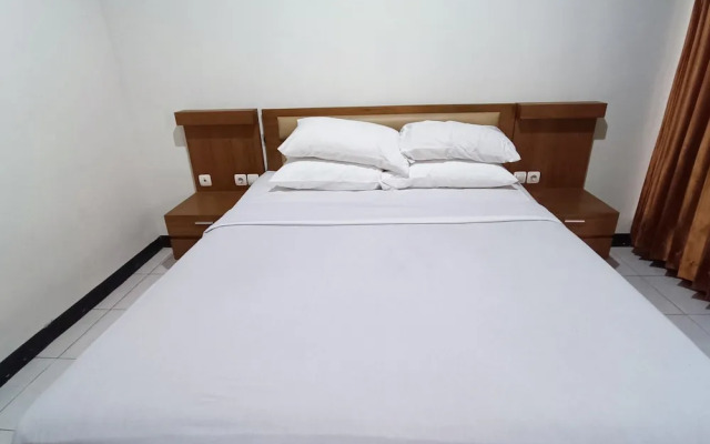 OYO 93885 D'harjo Guesthouse