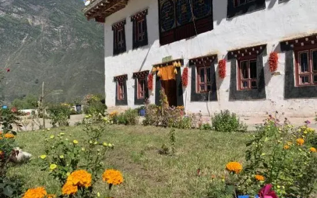 Danba E'qie Time Tibetan House Chinese Inn