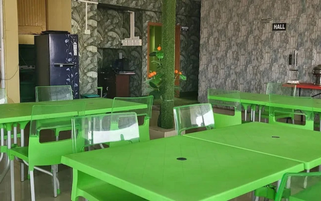 Hotel Pariwar Mahal