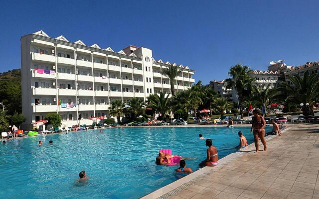 Pineta Club Hotel - All Inclusive