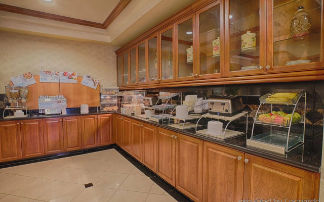 Holiday Inn Express & Suites Tucson Mall by IHG