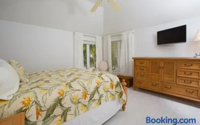 Two Rainbows by Grand Cayman Villas & Condos