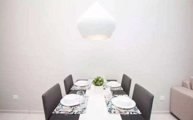 The Robertsons by Urban Suites