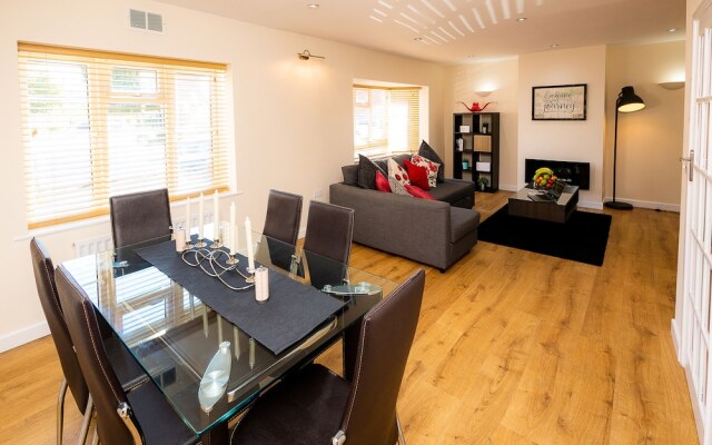 Unique Reading Apartment