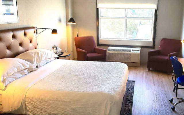 Wyndham Providence Airport