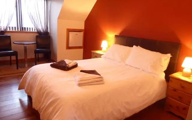 Dacama House