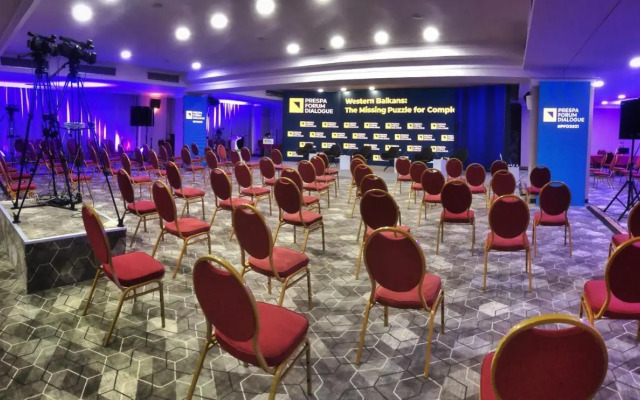 Hotel Tourist - Metropol Lake Resort