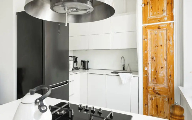 Airy and Bright one-Bedroom apt