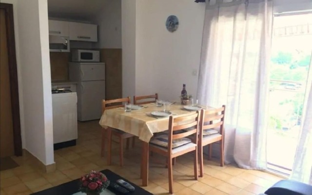 Ognjen - Family Apartments With Free Parking - A1