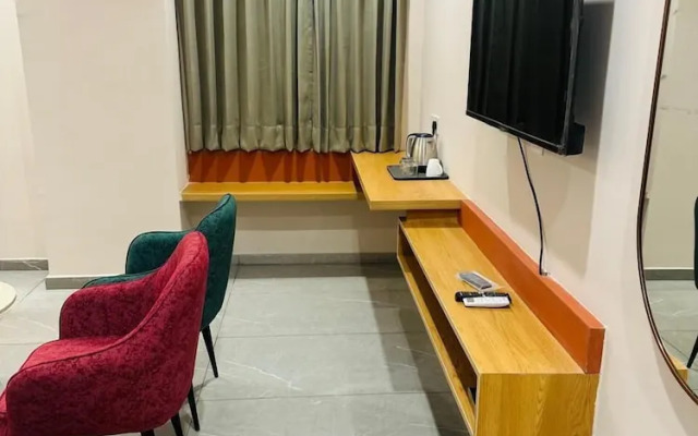 PubliQ Luxury Stays
