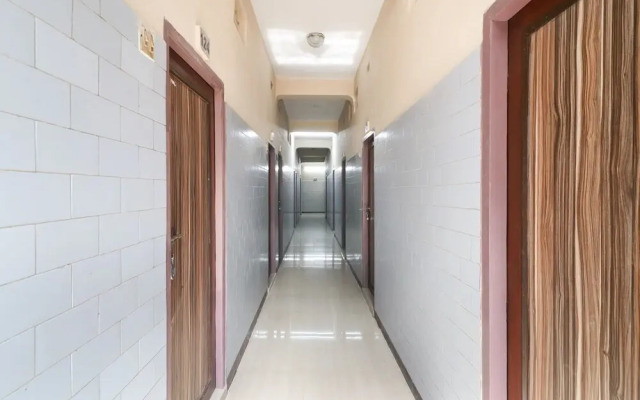 Jayanthi Mansion by OYO Rooms