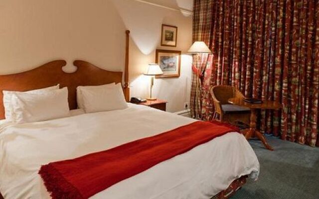 Graceland Hotel & Casino Country Club