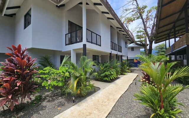 Yuli Hotel