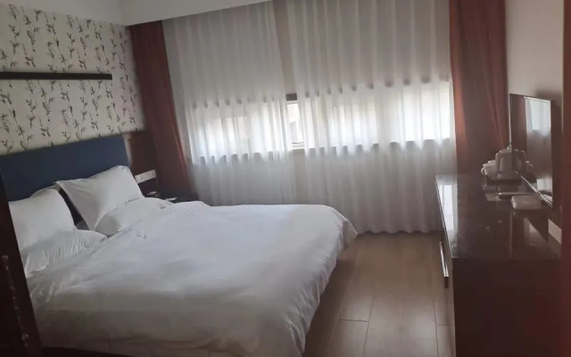 Tianjin Jinting Yuhua Hotel