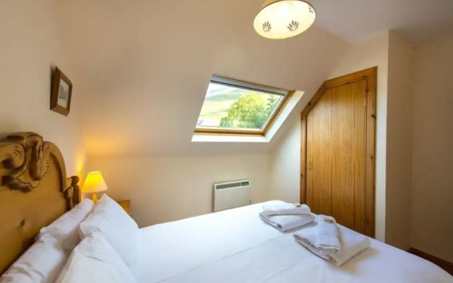 Stob Binnein Cottage