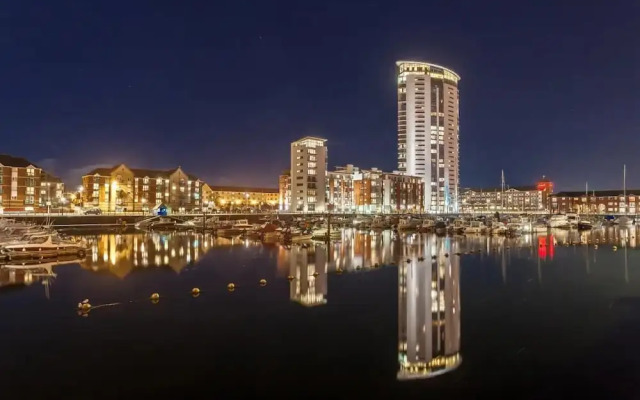 Captivating 1-bed Apartment in Swansea