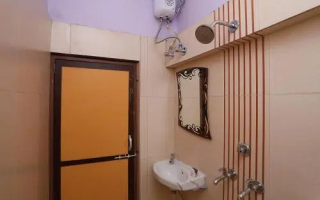 Kanha Palace By OYO Rooms