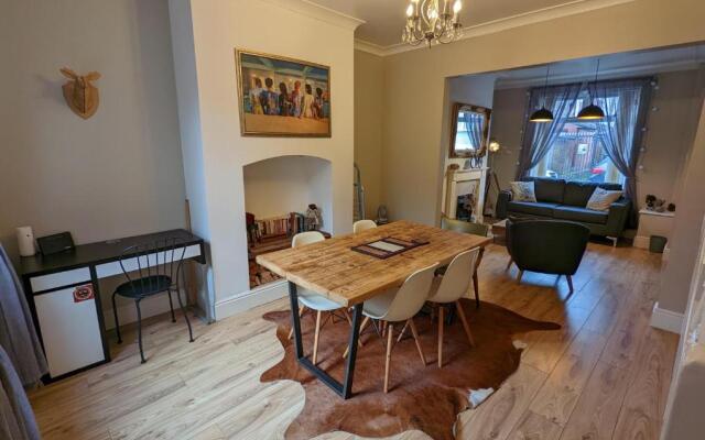 Vhouse - 2 Bed Townhouse Near Media City